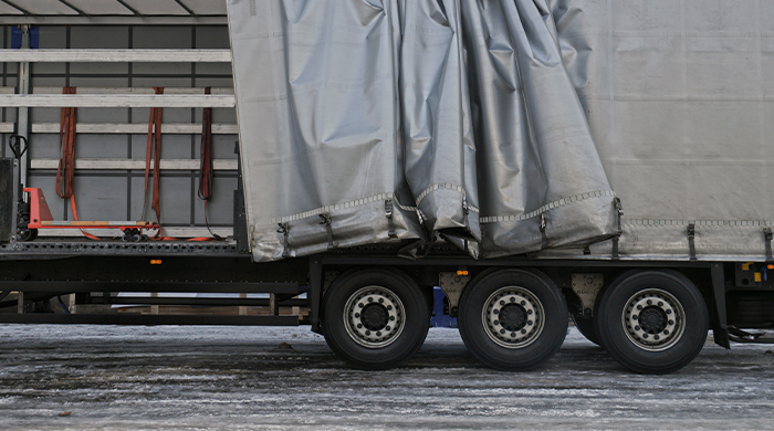 الخدمات اللوجستية والنقل