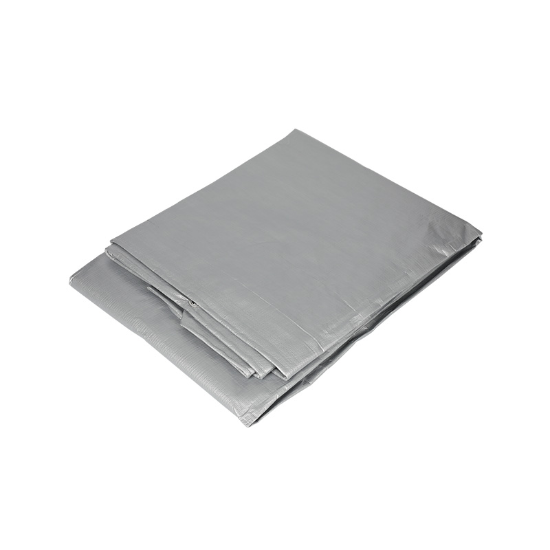 لوح أرضي بلاستيكي سميك مقاوم للماء باللون الفضي والأخضر للتخييم مصنوع من قماش البولي إيثيلين